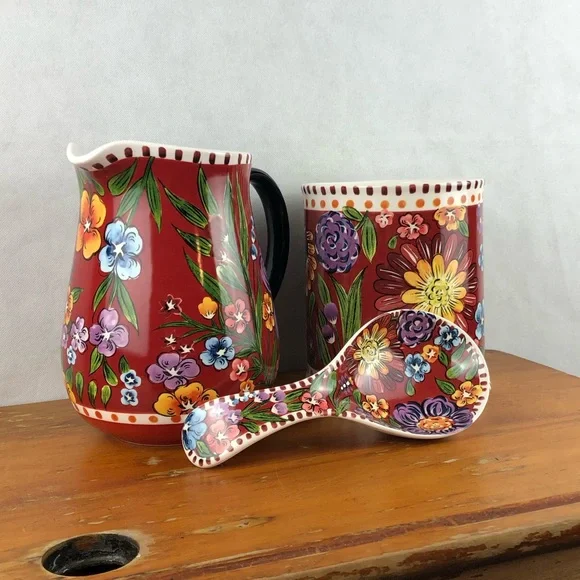 Dolly Parton Floral Kitchen Set - Picture 3 of 10